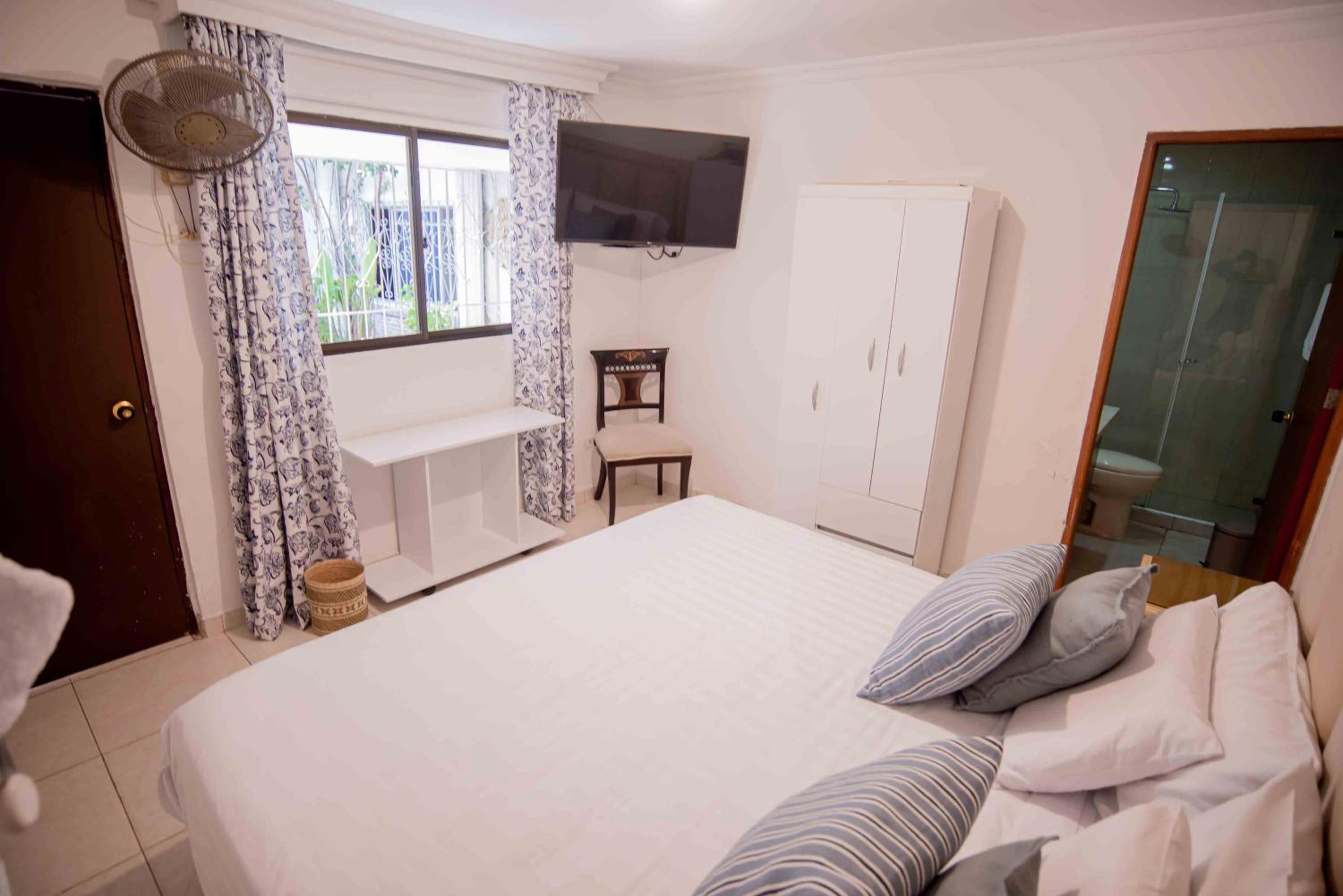 Casa Nora casa amplia con aire acondicionado para familias y grupos WiFi y parking cubierto