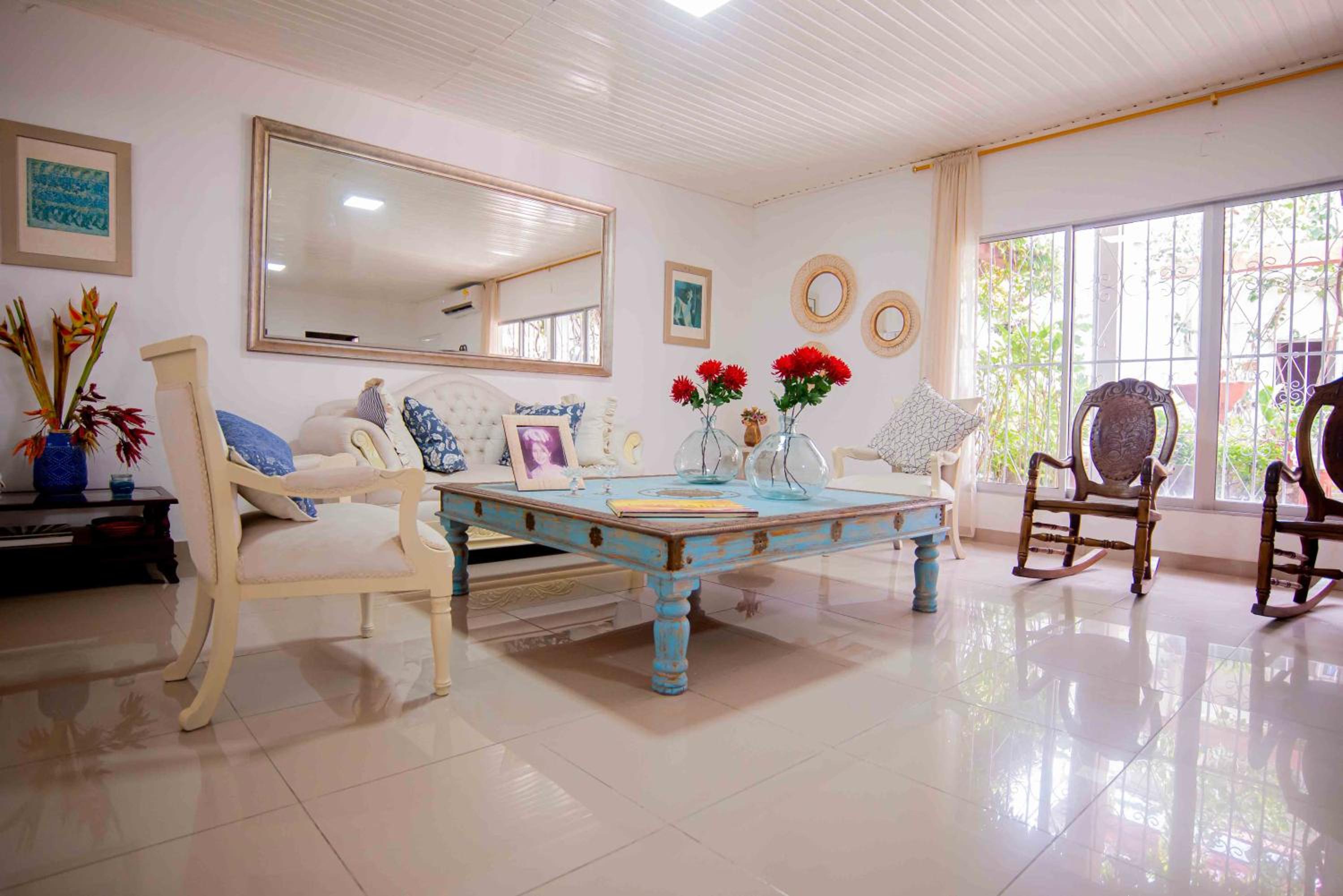 Casa Nora casa amplia con aire acondicionado para familias y grupos WiFi y parking cubierto