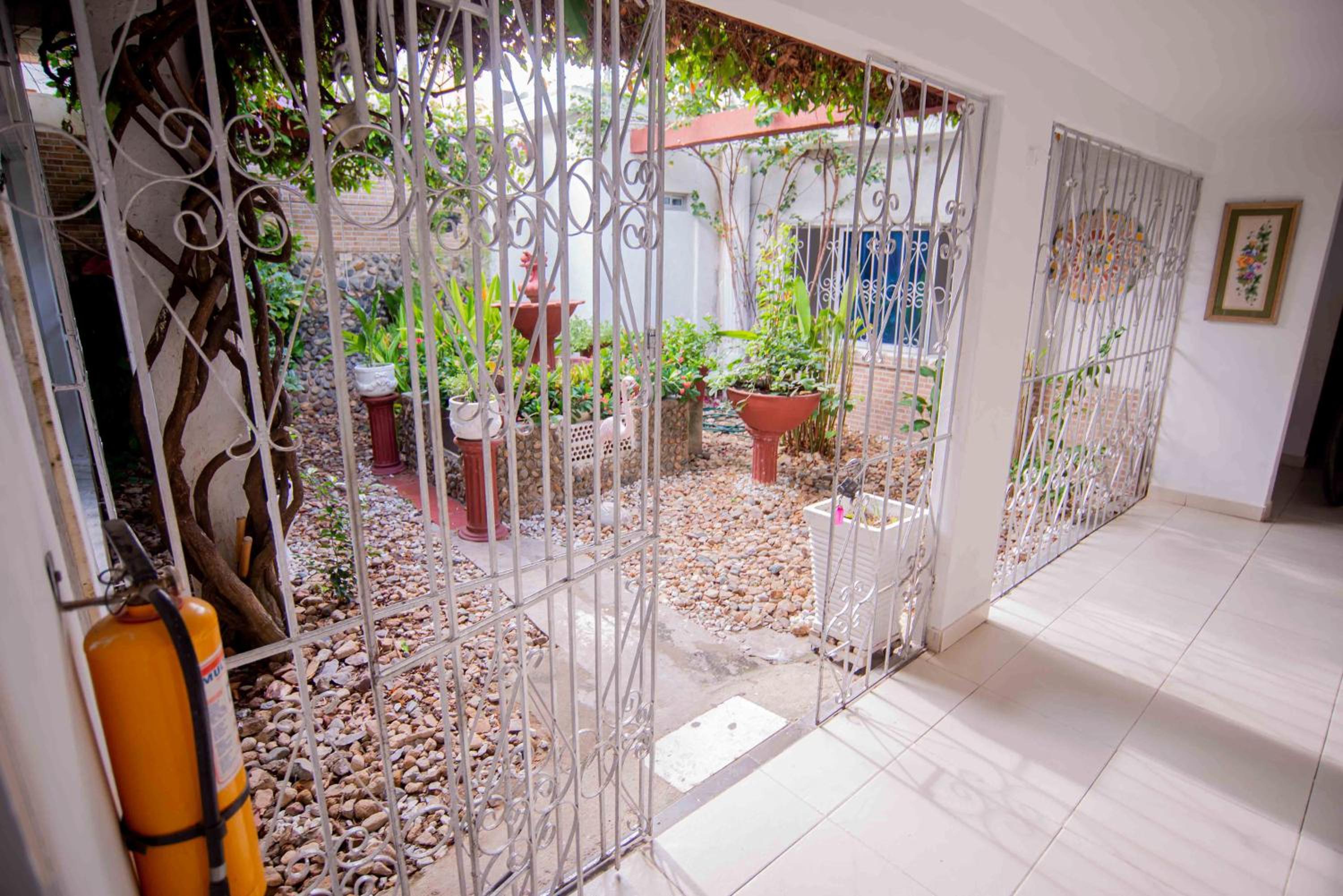 Casa Nora casa amplia con aire acondicionado para familias y grupos WiFi y parking cubierto