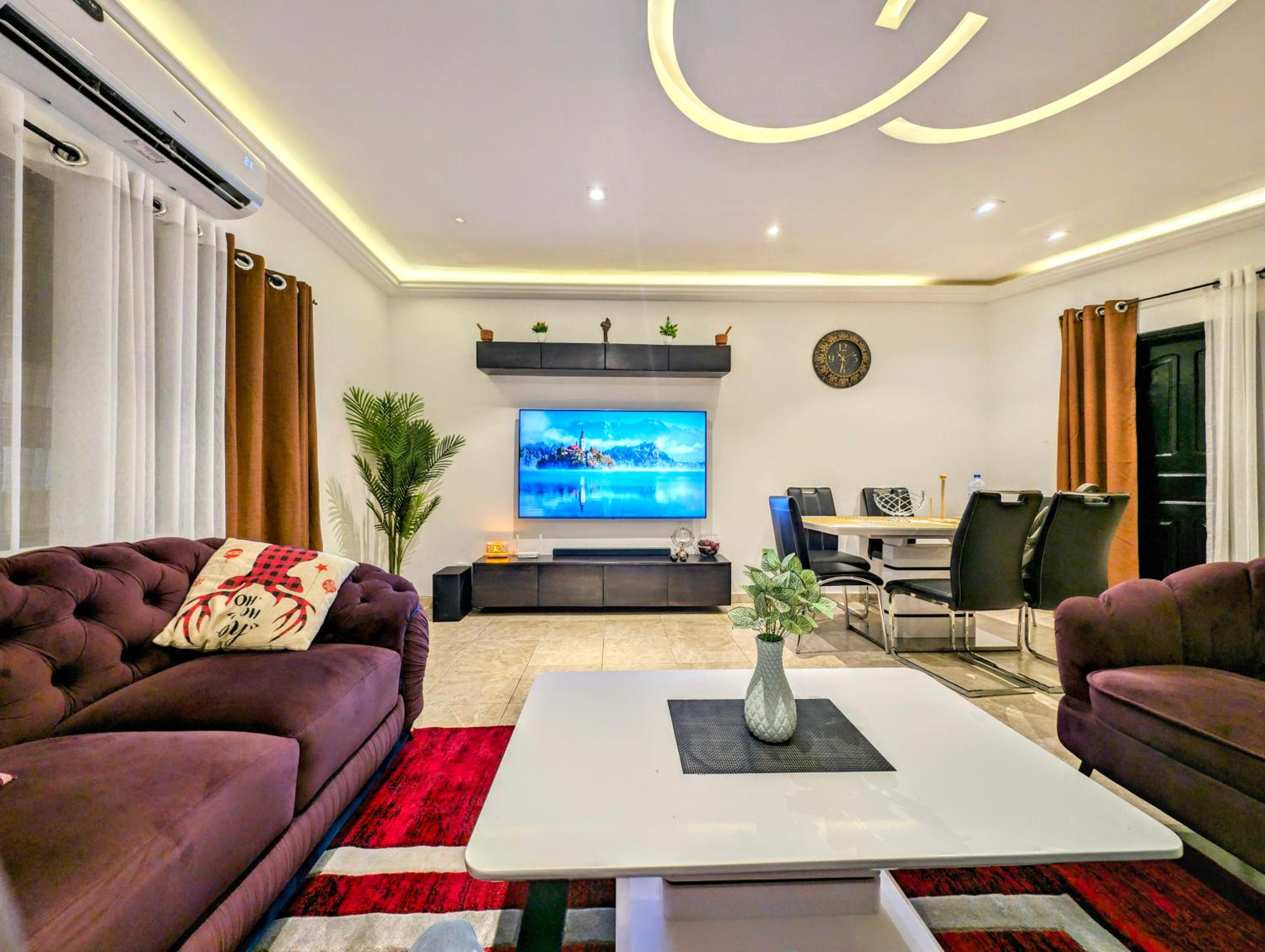 Archie Luxury