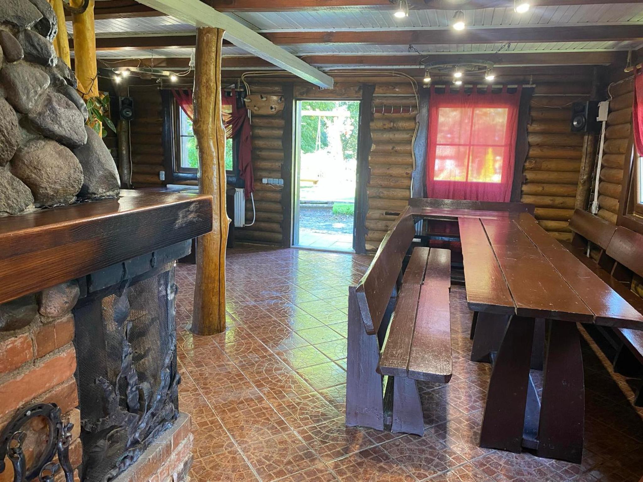 Photo 12