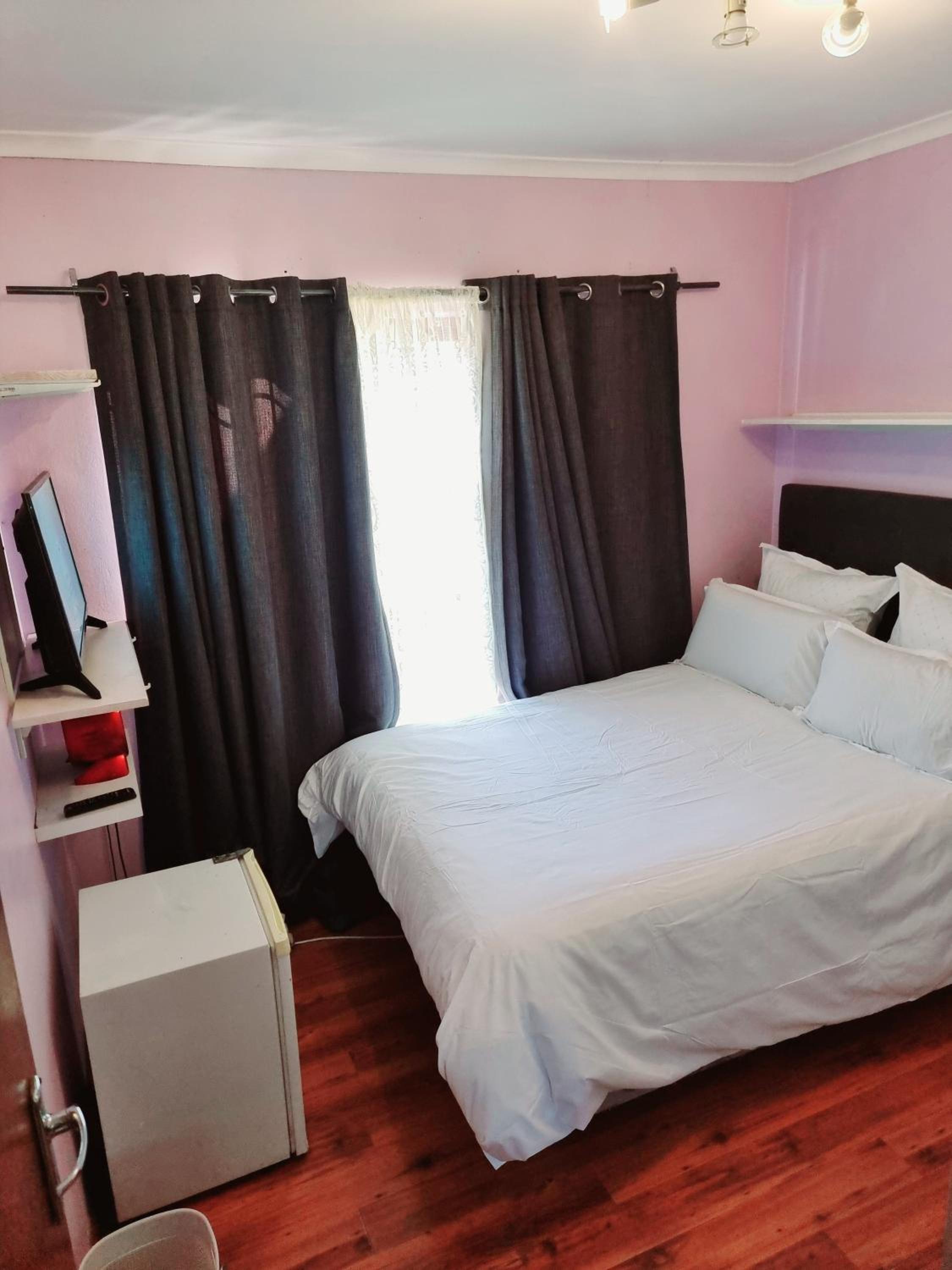 3 bedroom garden house in Tableview view 5