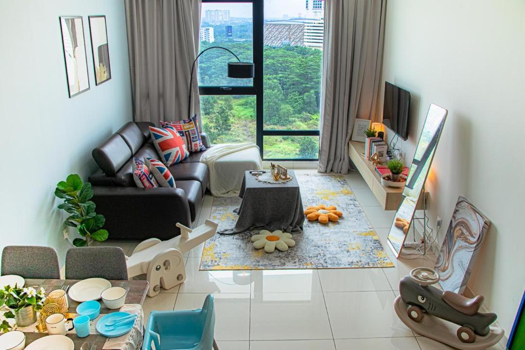 Mosaic Residence Mid Valley South Key BY R9 Homestay