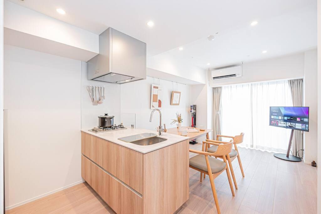 Rare Find Apartment 1201 in Nishiazabu Roppongi
