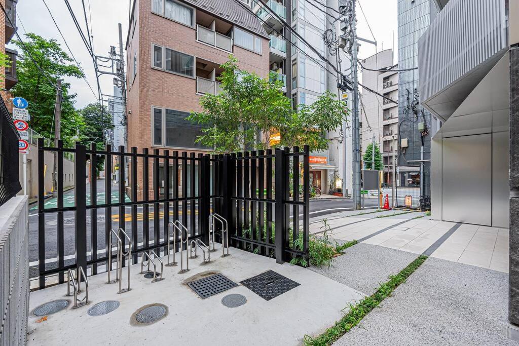 Rare Find Apartment 1201 in Nishiazabu Roppongi