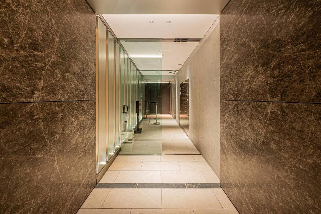Rare Find Apartment 1201 in Nishiazabu Roppongi
