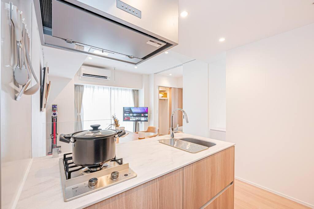 Rare Find Apartment 1201 in Nishiazabu Roppongi