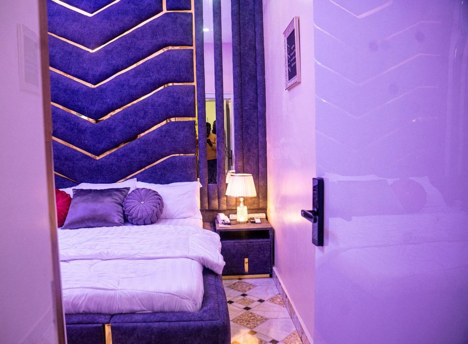 Luxury Apartment Fast WiFi - 24 7 Power view 4