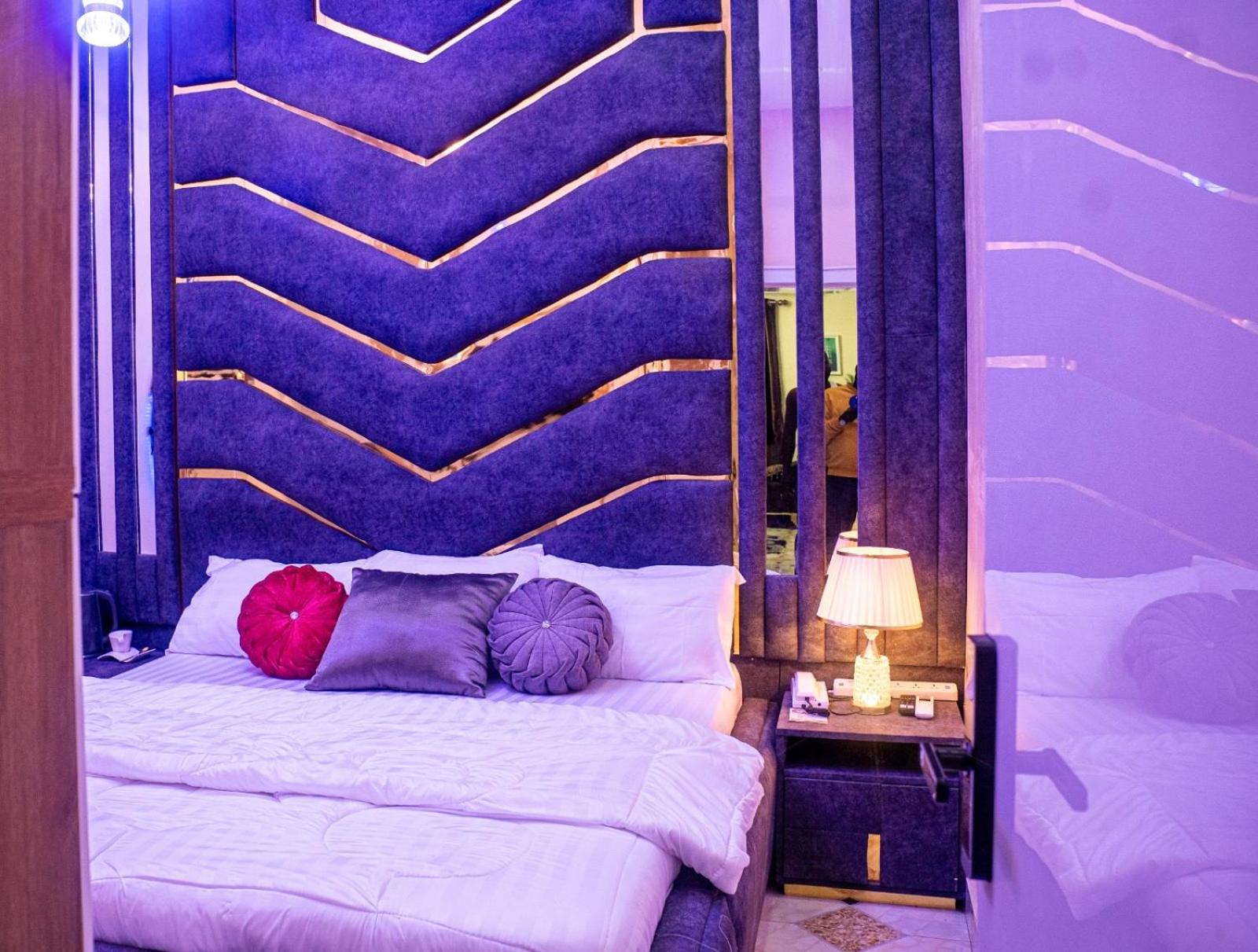 Luxury Apartment Fast WiFi - 24 7 Power view 5