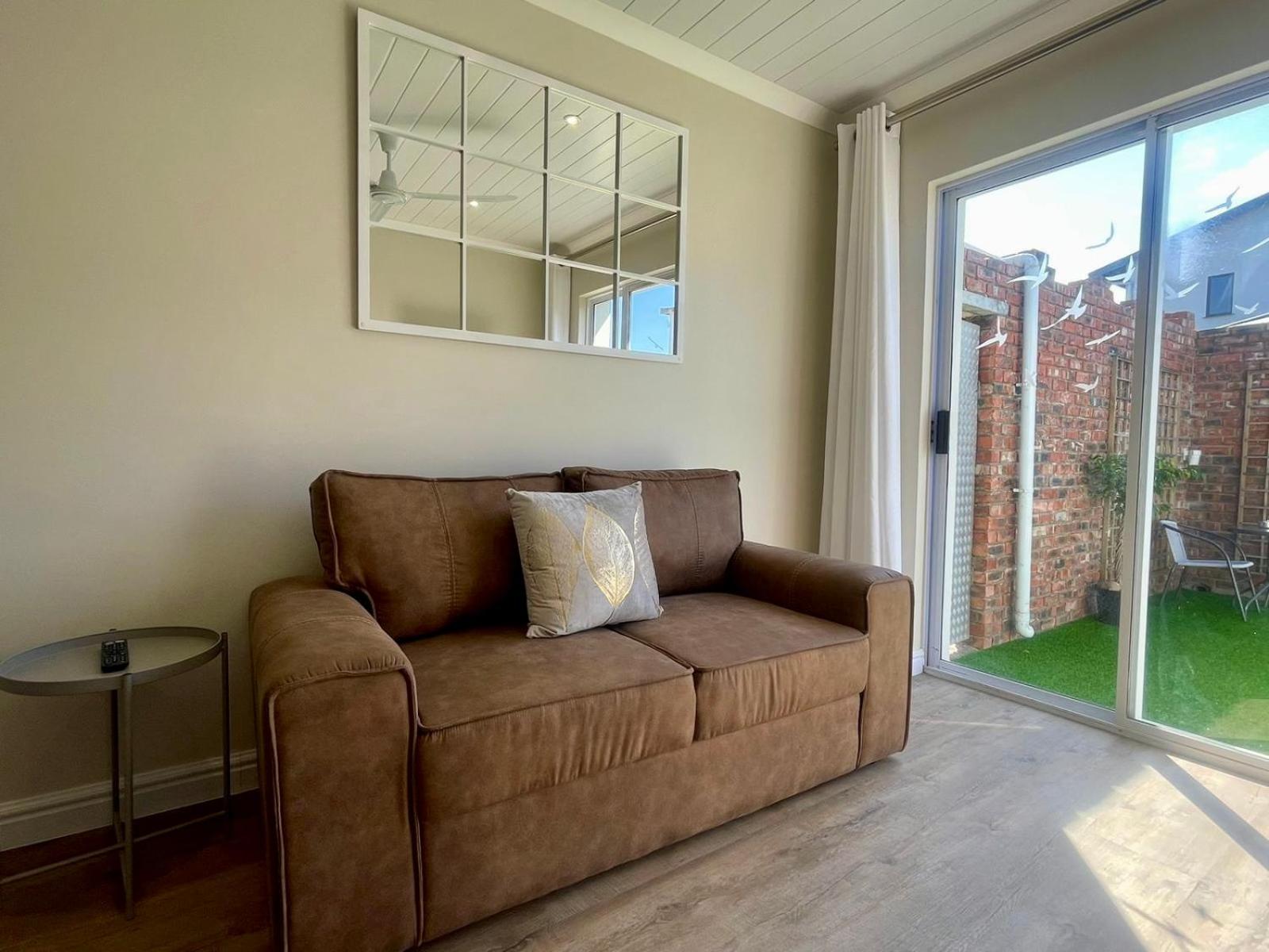 Mossel Bay Self Catering - Near Bayview Centre & Hospital