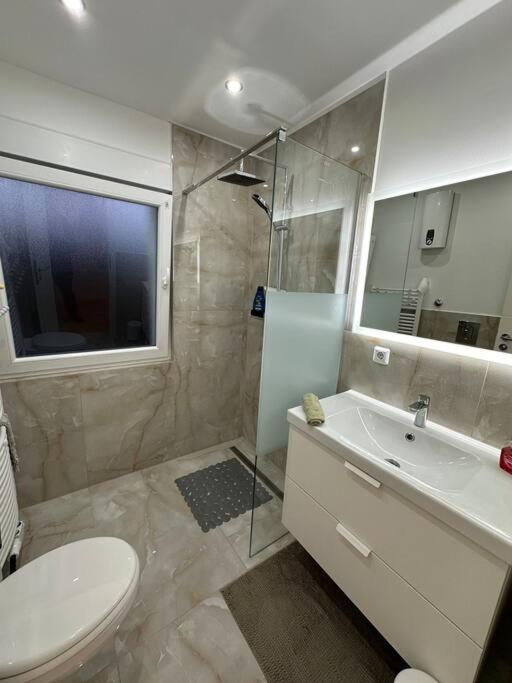 Top 3 Zimmer Appartment bei der Schalke Arena, Sport und Natur nähe Dortmund Essen Düsseldorf Oberhausen
