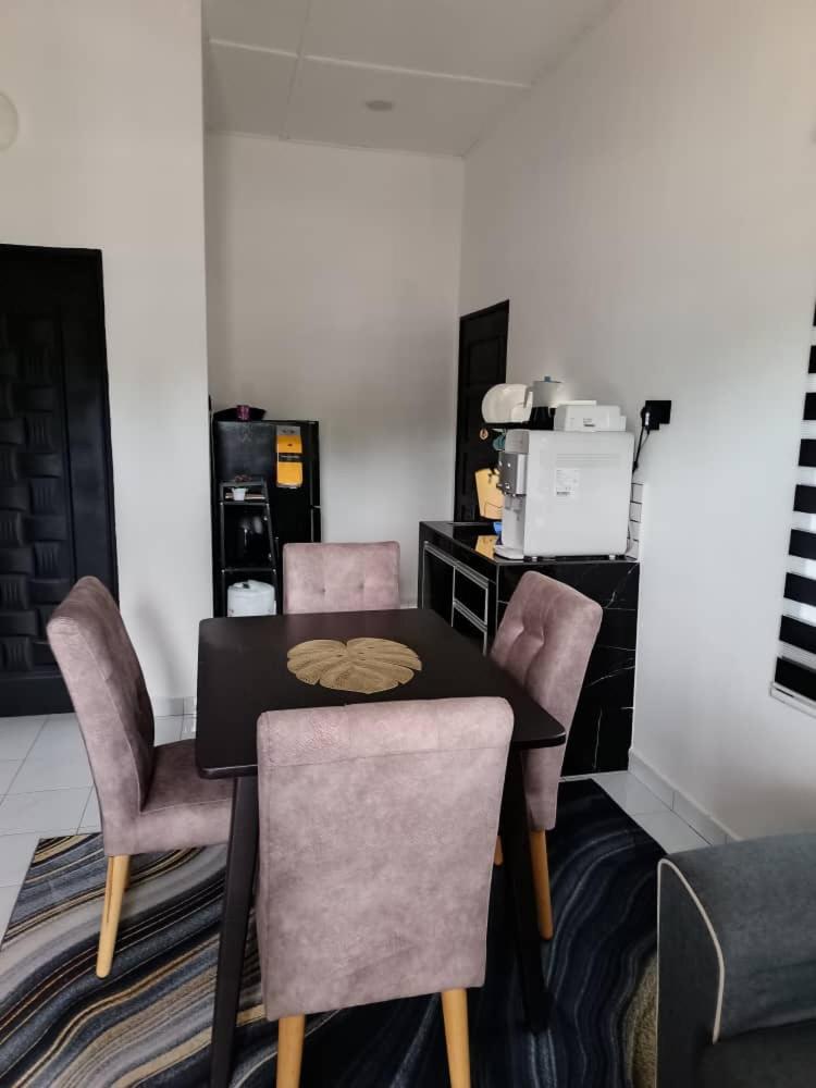 IRDINA GUESTHOUSE