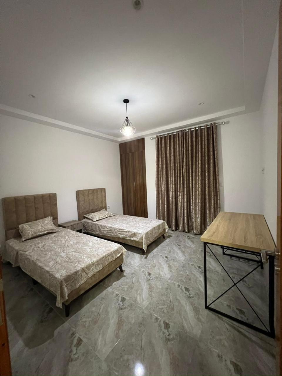 Adem RH2 view 4