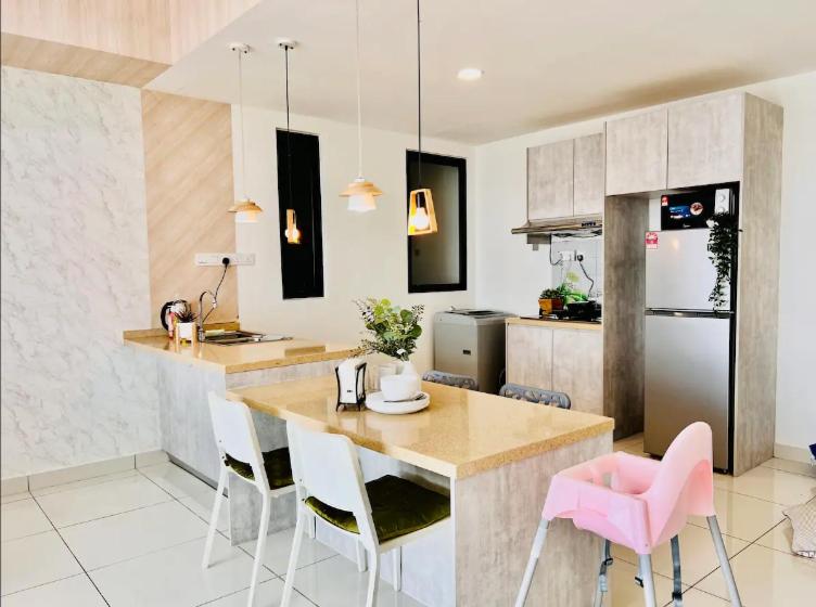Mosaic Residence Mid Valley South Key BY R9 Homestay