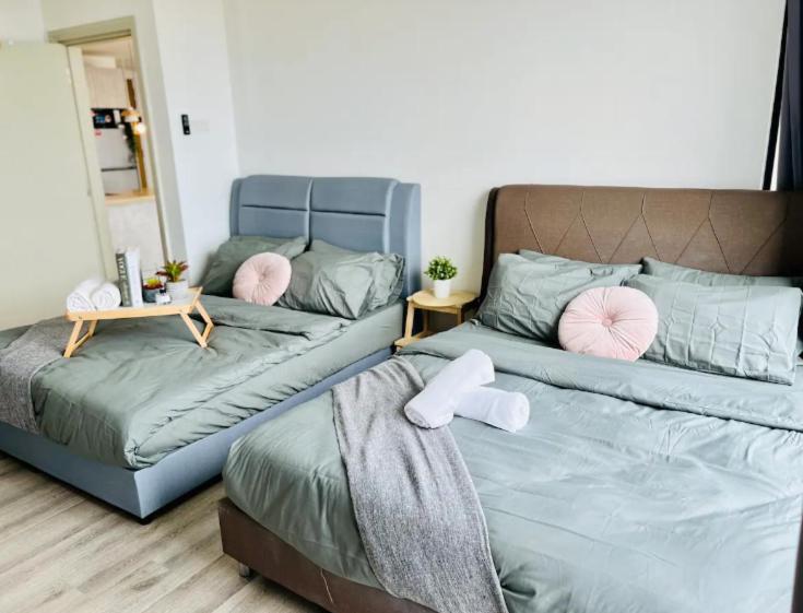 Mosaic Residence Mid Valley South Key BY R9 Homestay