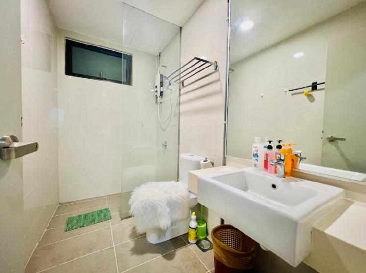Mosaic Residence Mid Valley South Key BY R9 Homestay