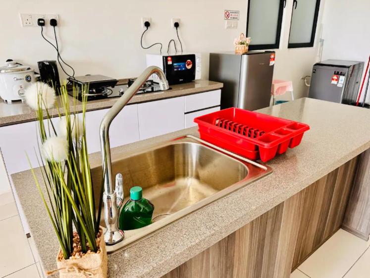 Mosaic Residence Mid Valley South Key BY R9 Homestay