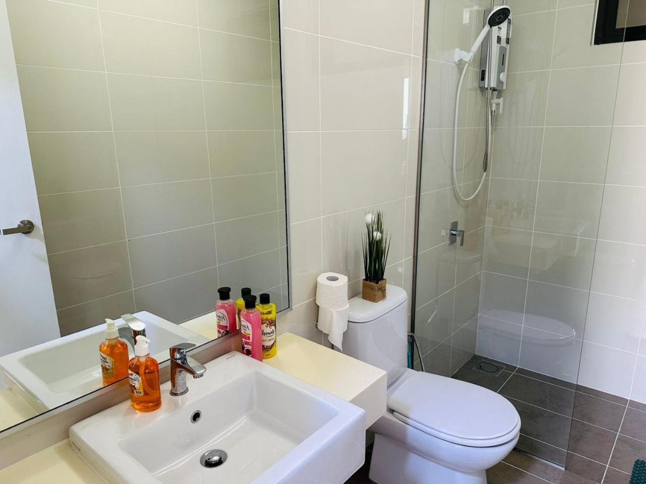 Mosaic Residence Mid Valley South Key BY R9 Homestay