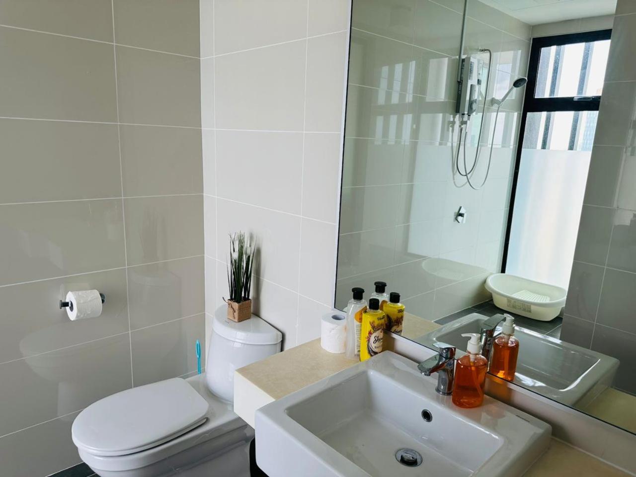 Mosaic Residence Mid Valley South Key BY R9 Homestay