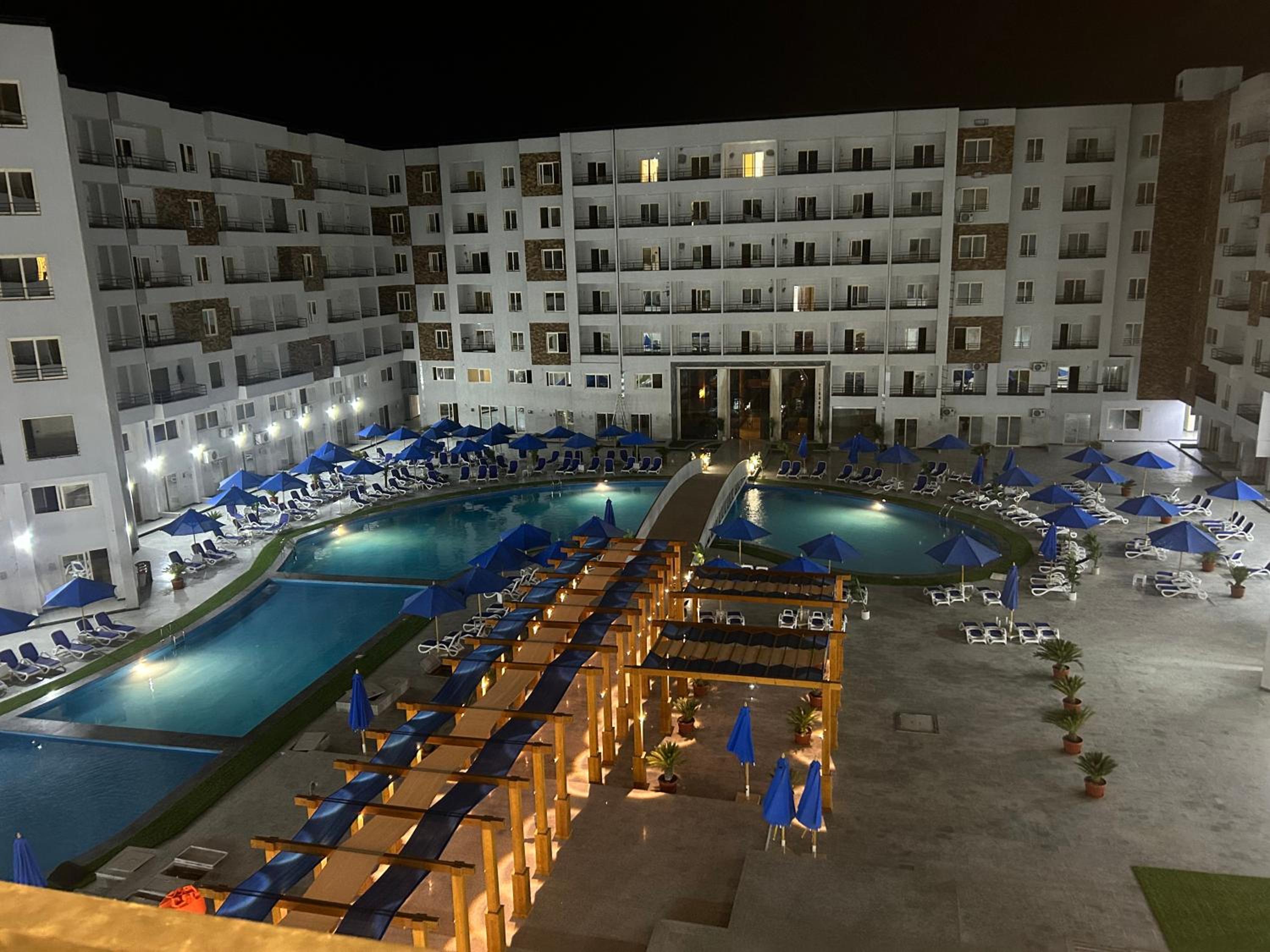Tiba gollden resort