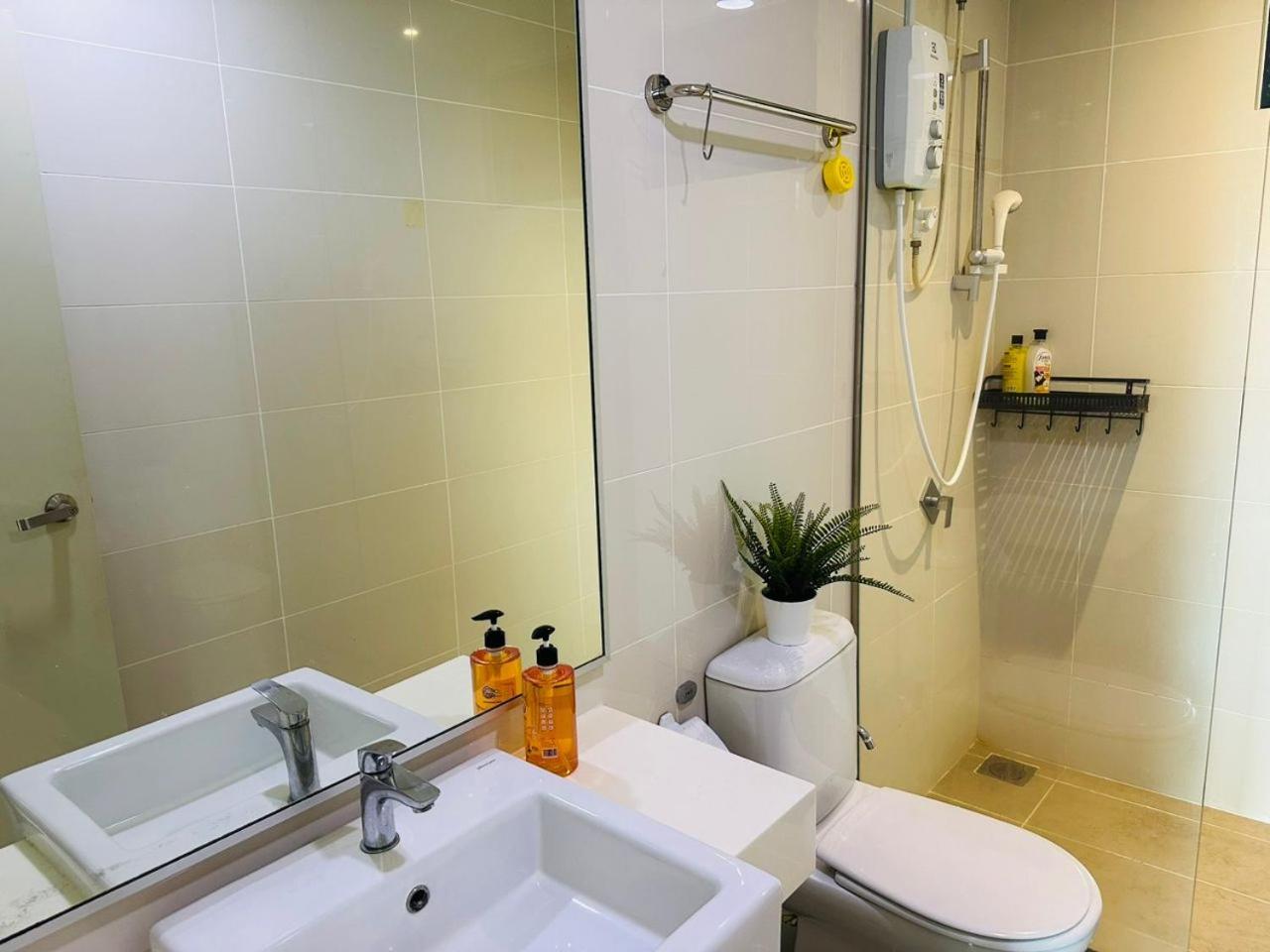 Mosaic Residence Mid Valley South Key BY R9 Homestay