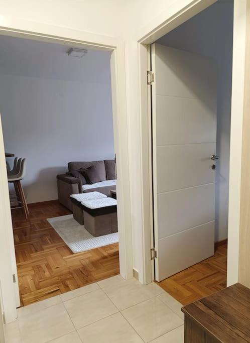 Stan na dan - apartman Istočno Sarajevo - Lukavica