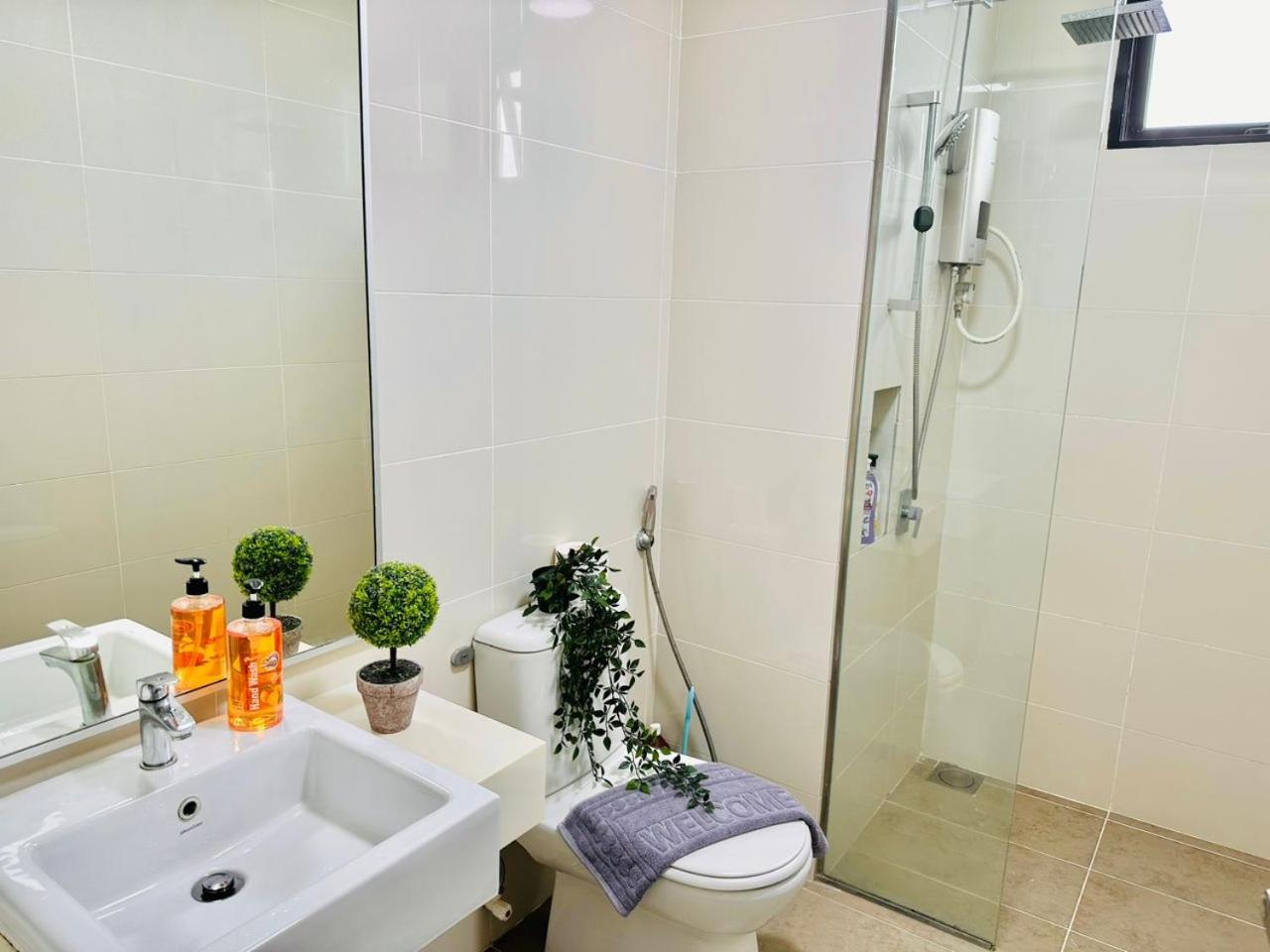 Mosaic Residence Mid Valley South Key BY R9 Homestay