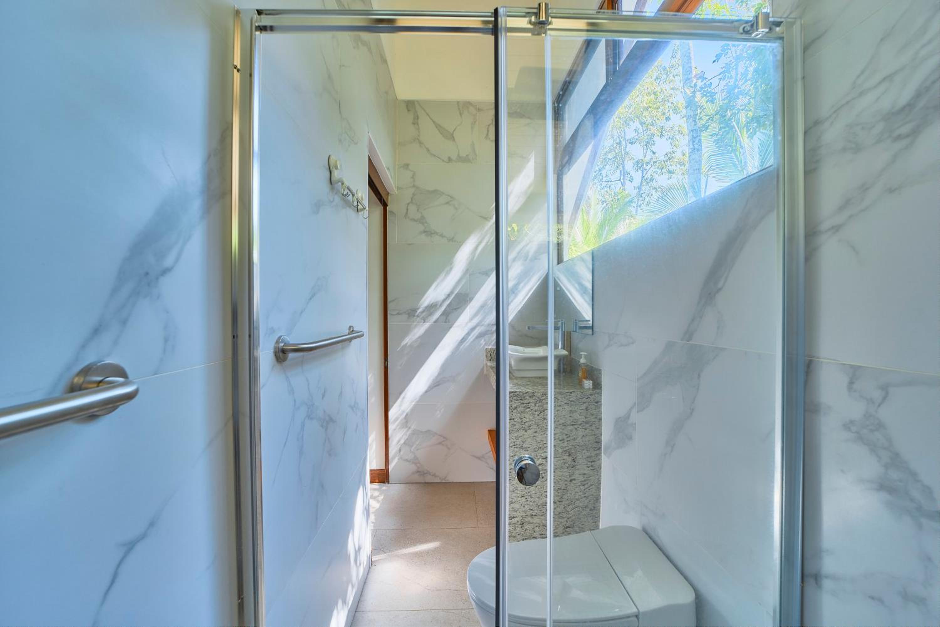 Casa Coki - Modern Villa Pool Steps From the Beach
