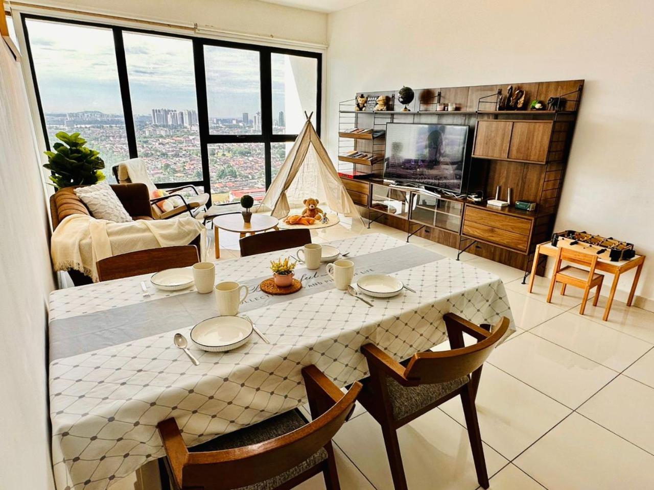 Mosaic Residence Mid Valley South Key BY R9 Homestay