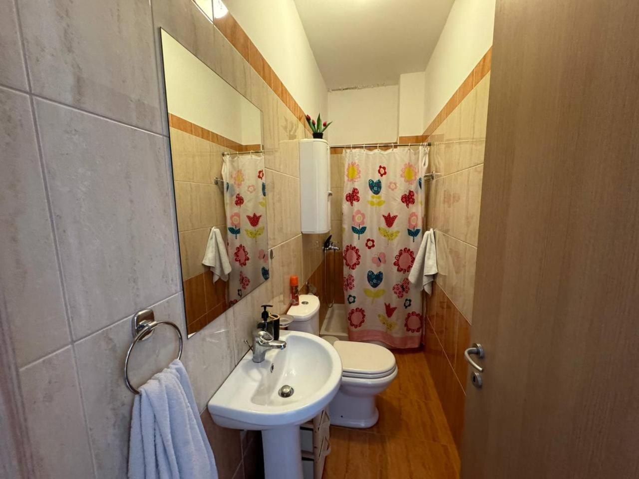 Seaview Apartments