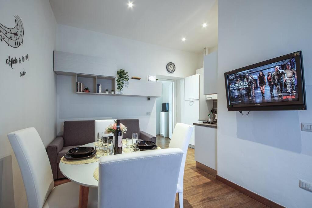 S&M APARTMENTS "Casa Zaffiro"-Intero appartamento a Monza vicino a stazione