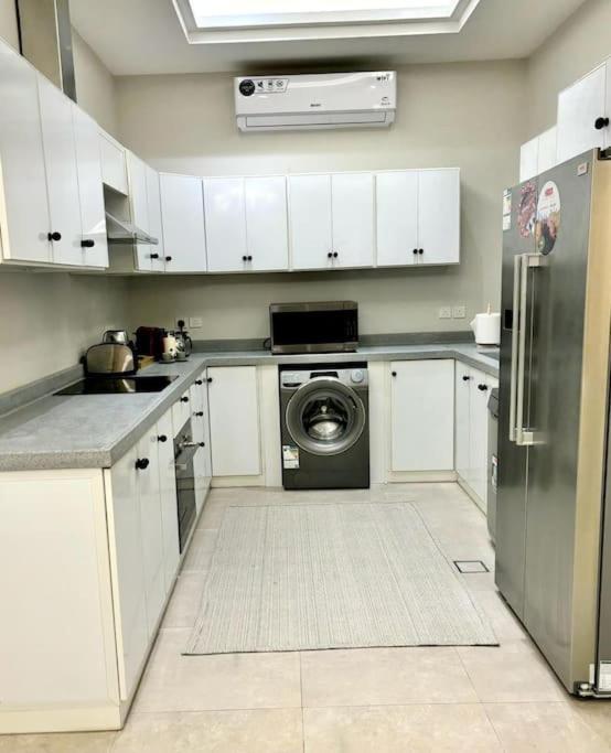 Brand New Al-Malqa Apartment La Gloria 05