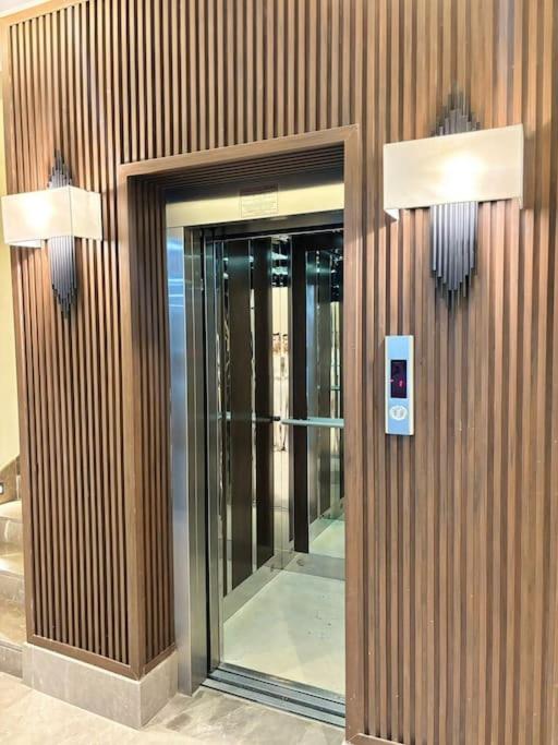 Brand New Al-Malqa Apartment La Gloria 05