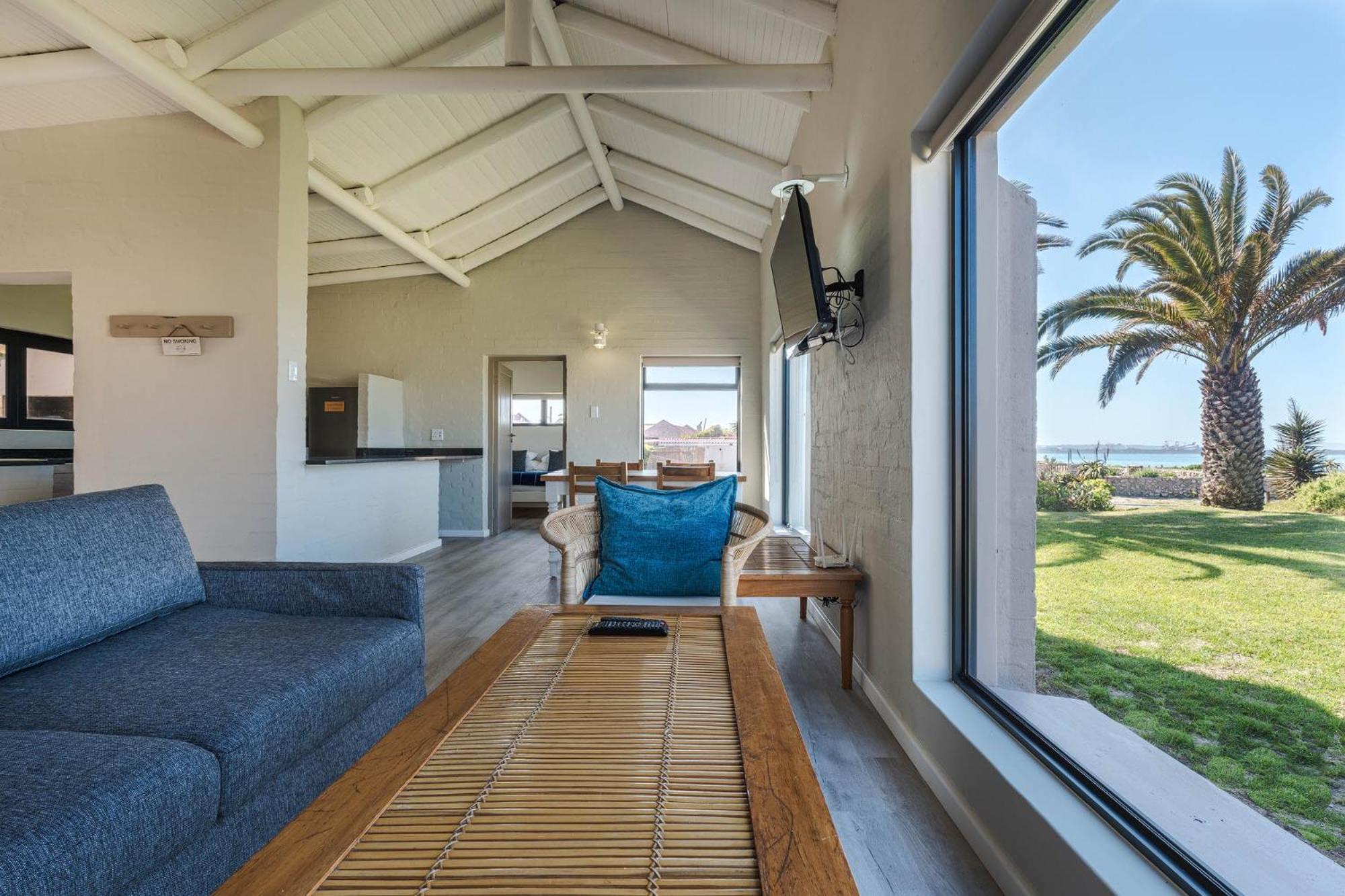 Blue Bay Lodge