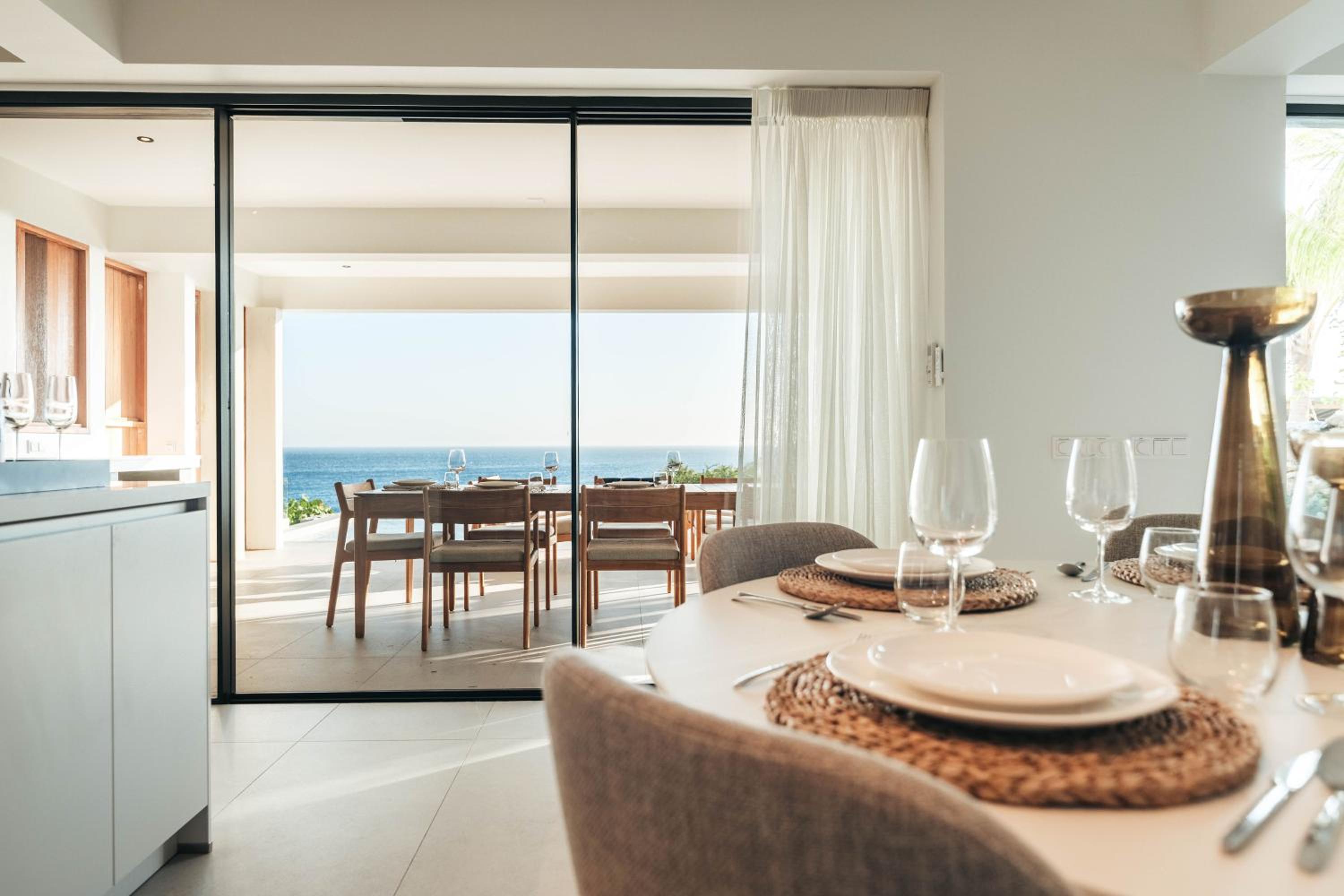 Bocazul 5 Seafront Villa