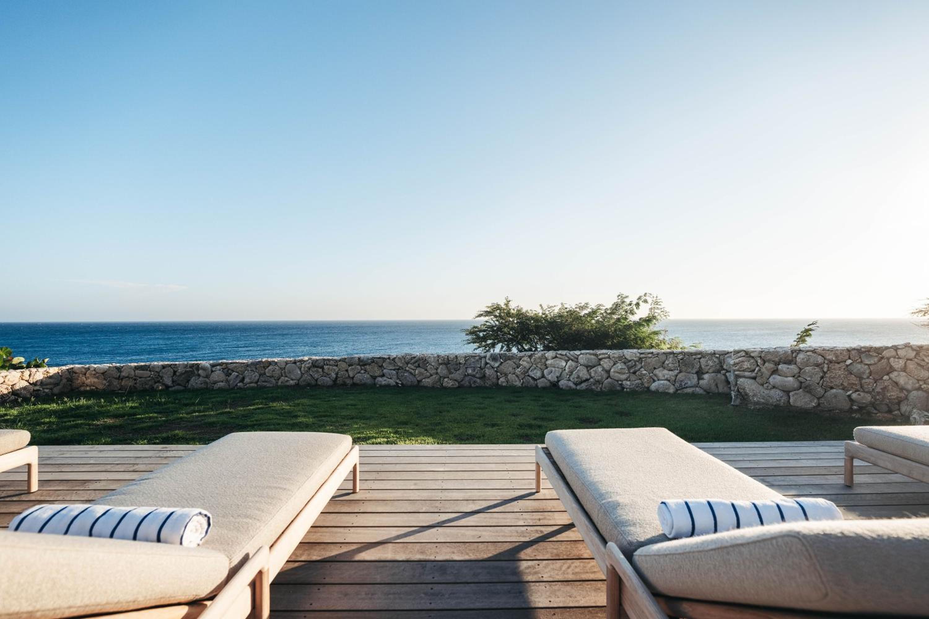 Bocazul 5 Seafront Villa