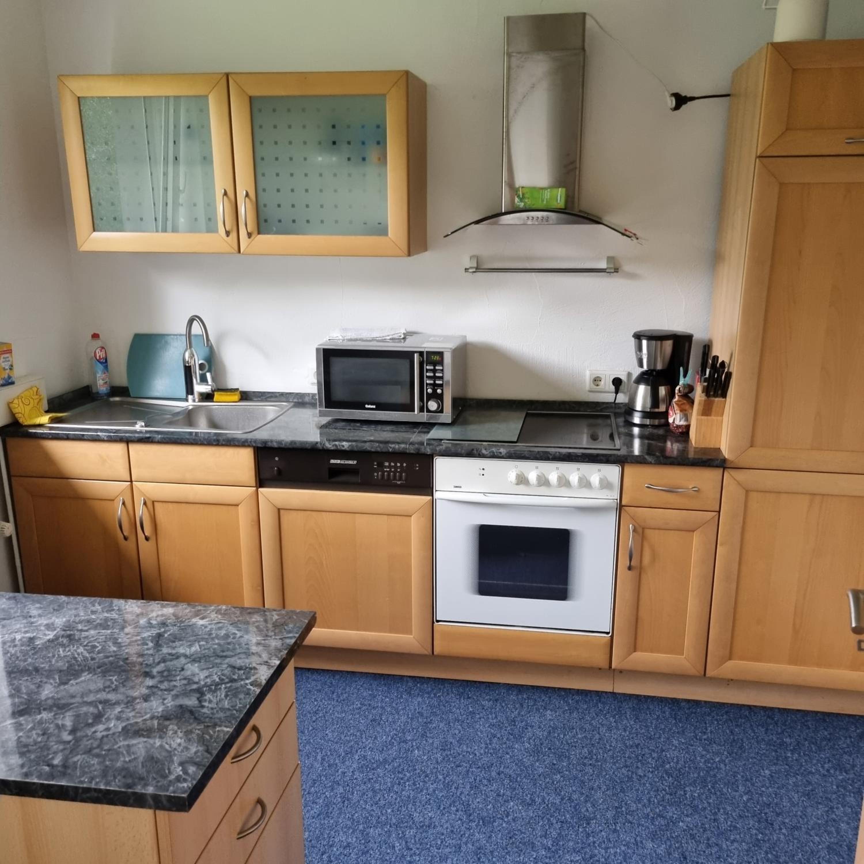 Ferienwohnung für Monteure 3 Zi, Wohnzimmer 1x, Küche, Bad, 1Gäste WC