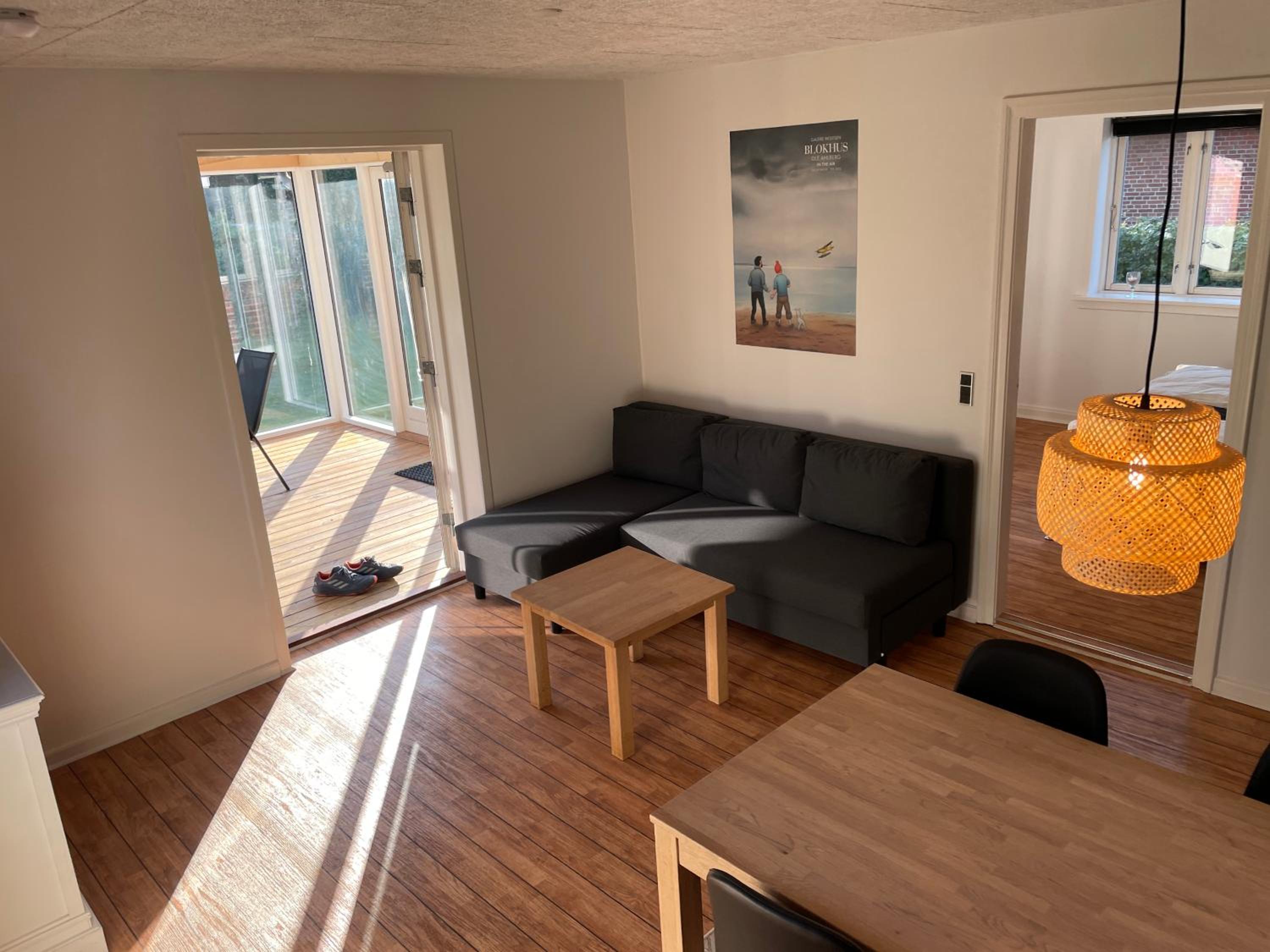 Lejlighed med gårdhave