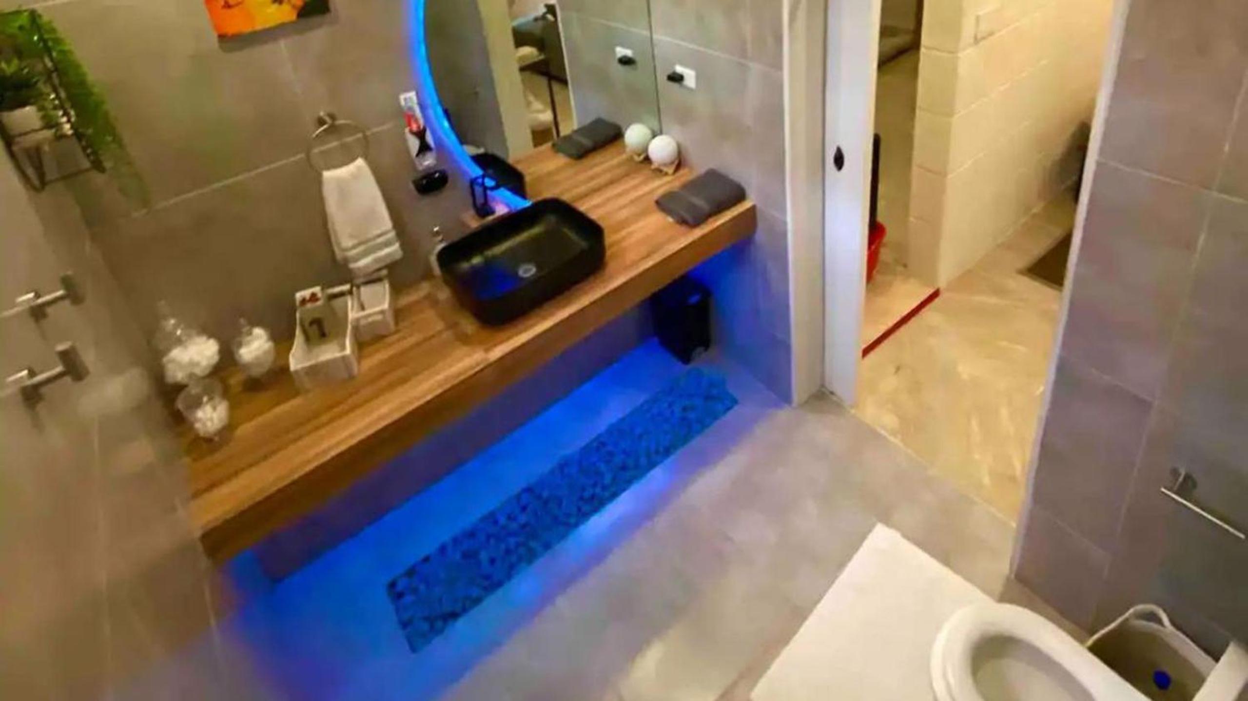 Have fun with the whole family at this stylish place with smart home features