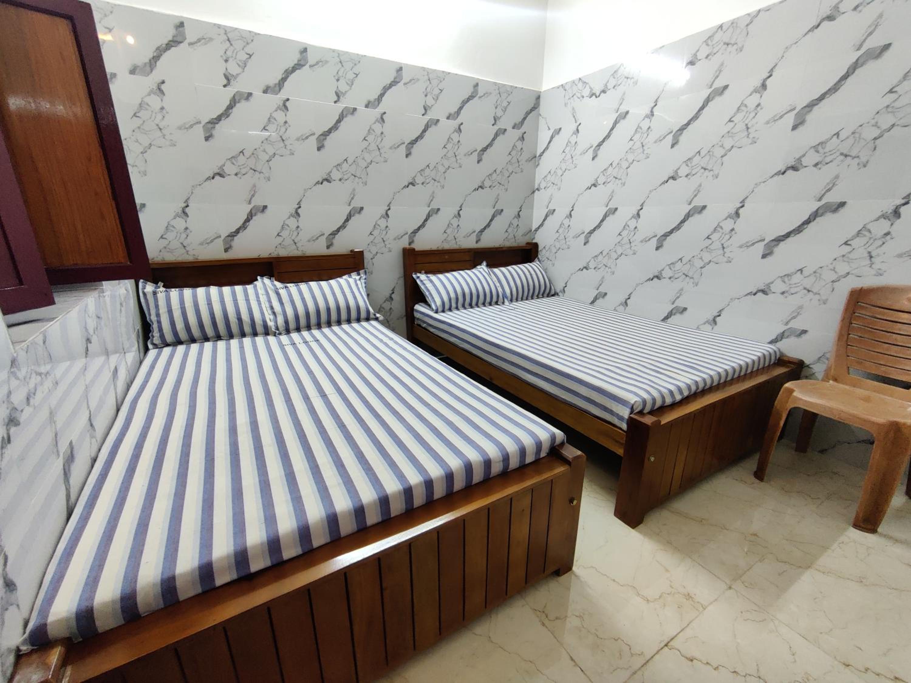 Siva Lodge