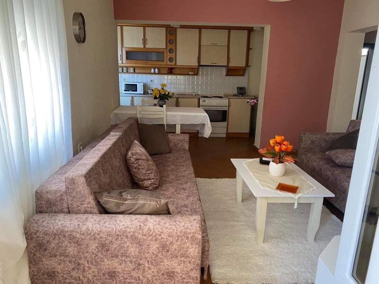Sea Side Apartment