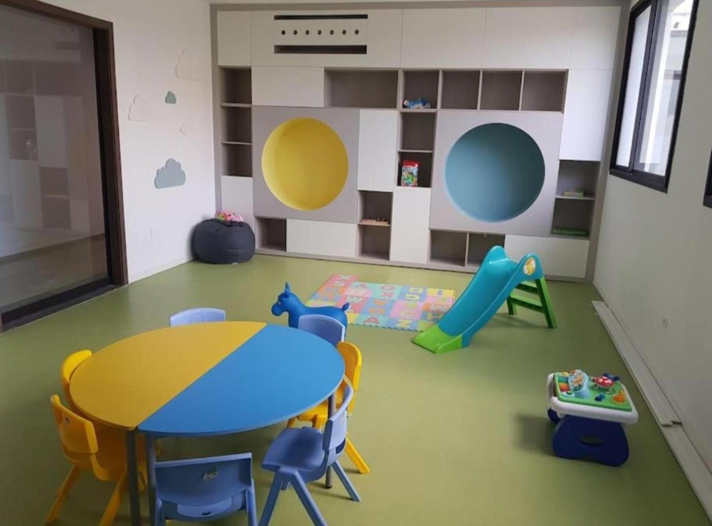 S1 Residence Evolo avec piscine et gym partagés view 4
