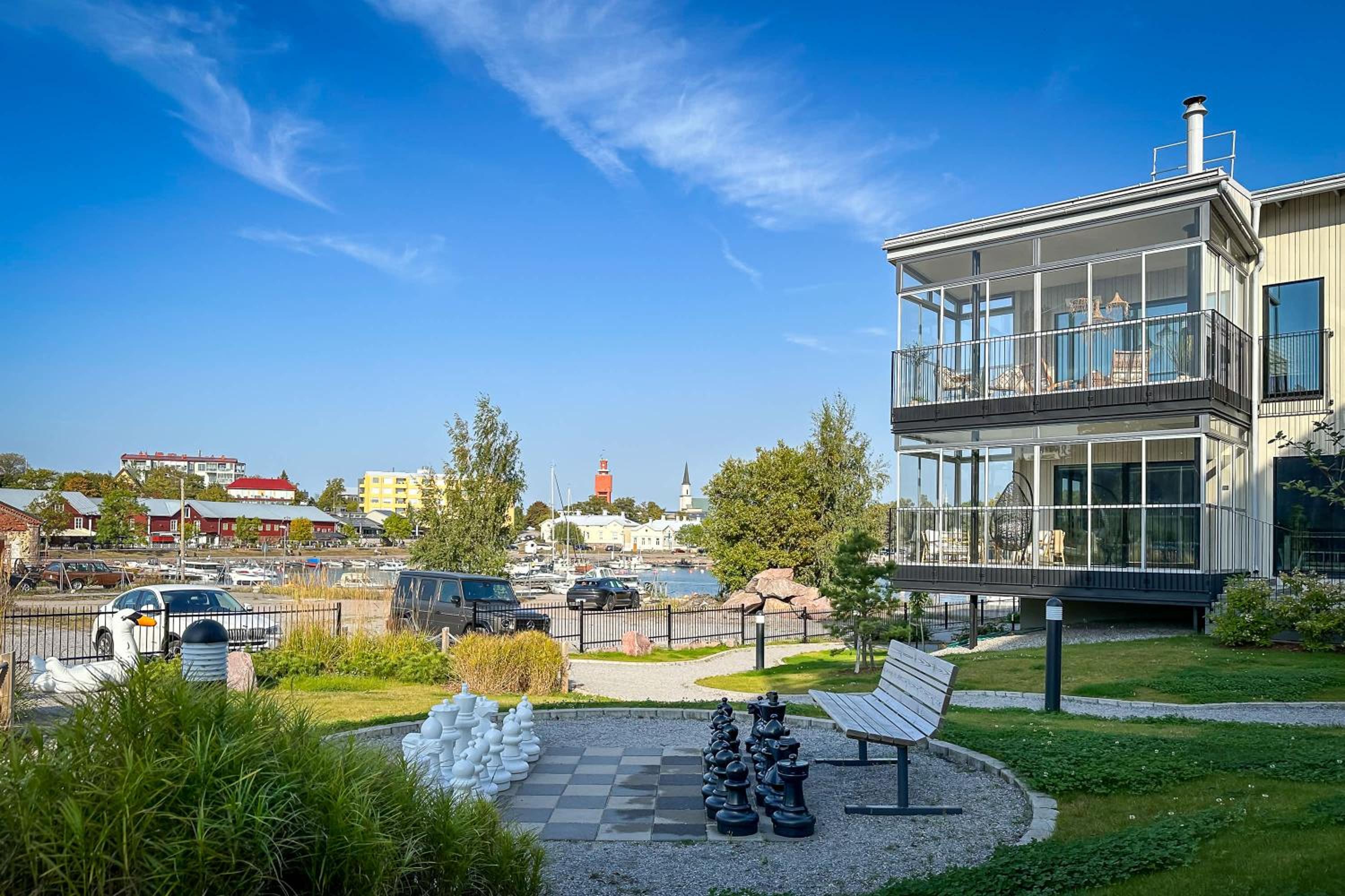 Hanko Harbor Studio