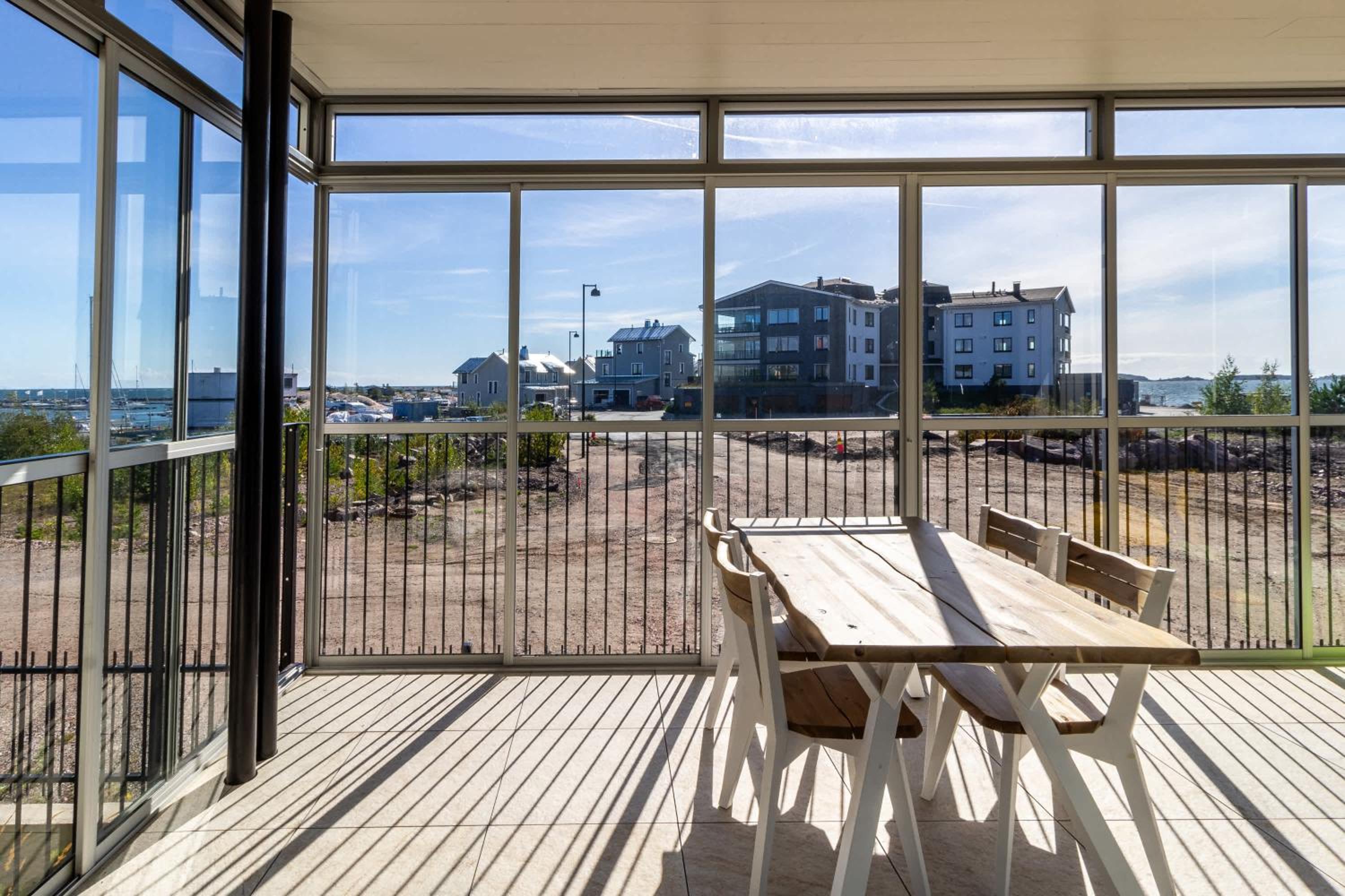 Hanko Harbor Studio