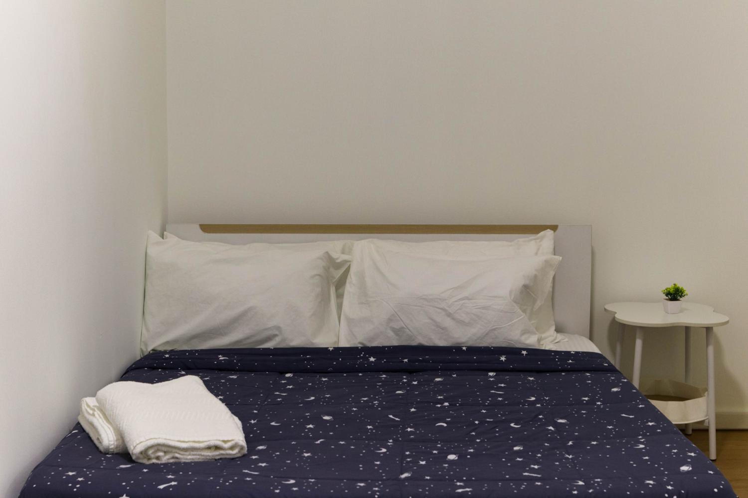 Heart of KL Near Bukit Bintang MRT& Pavillion KL 1 to 6pax