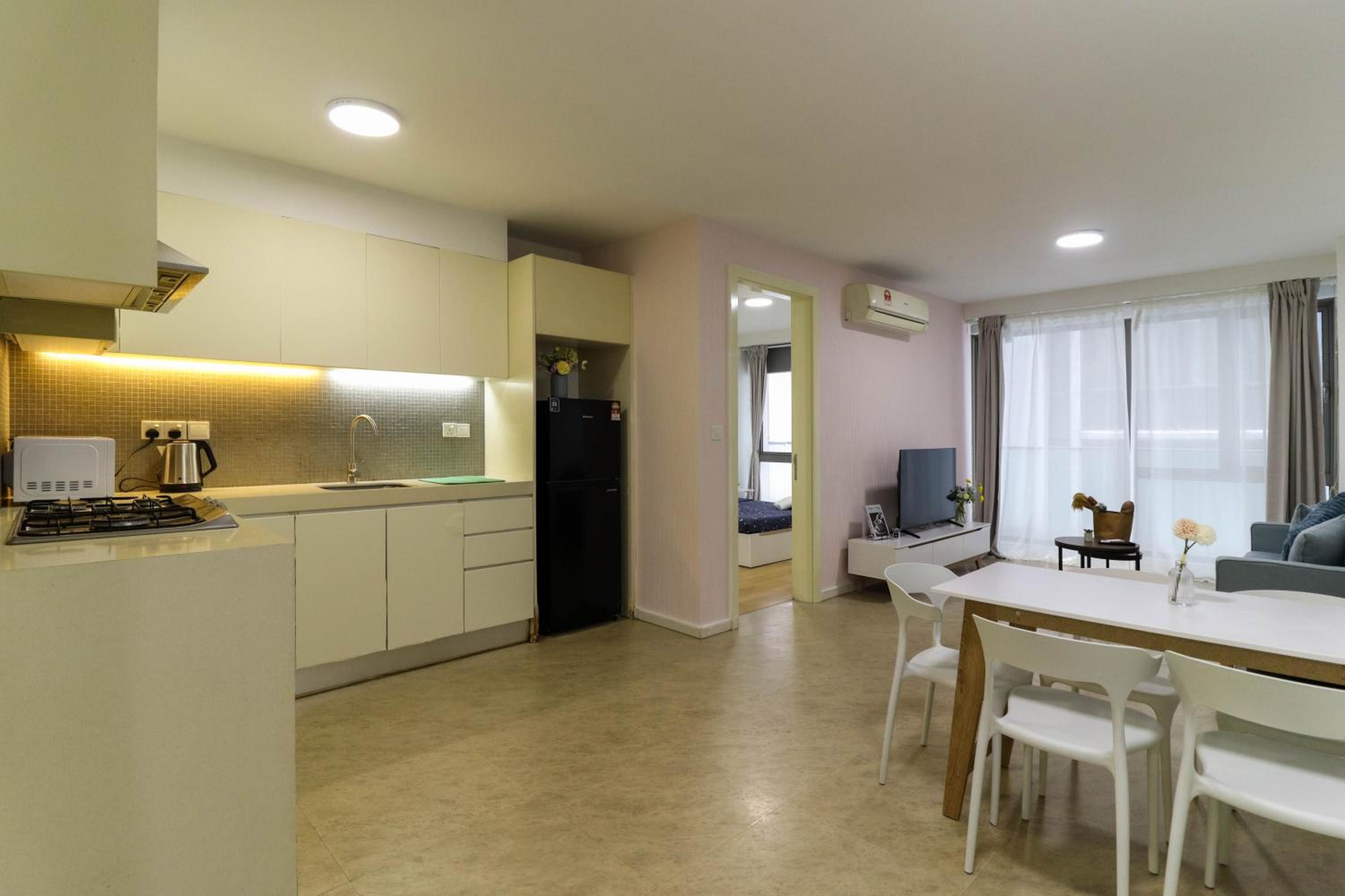 Heart of KL Near Bukit Bintang MRT& Pavillion KL 1 to 6pax