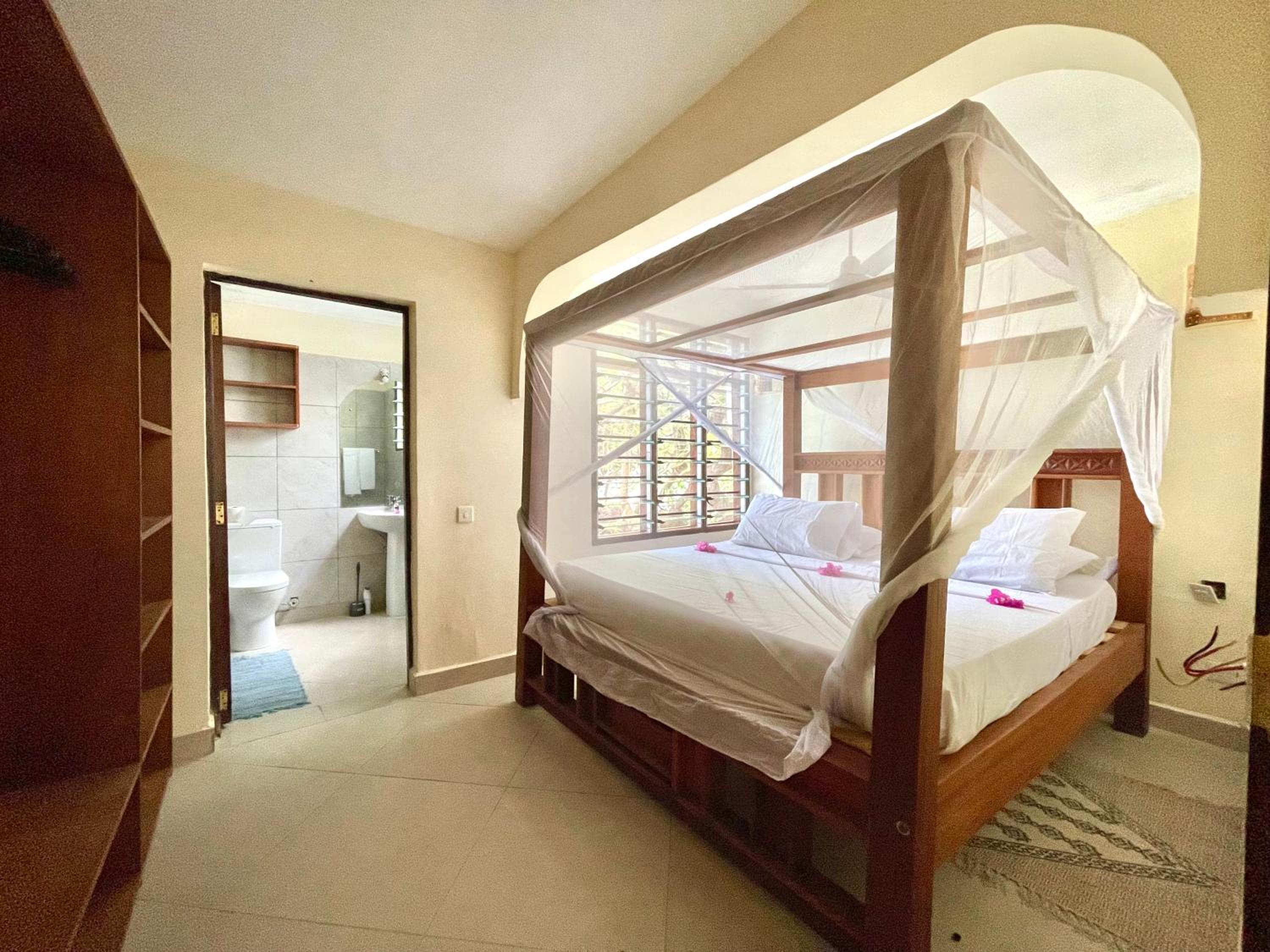 Silver Coral Apartments Malindi