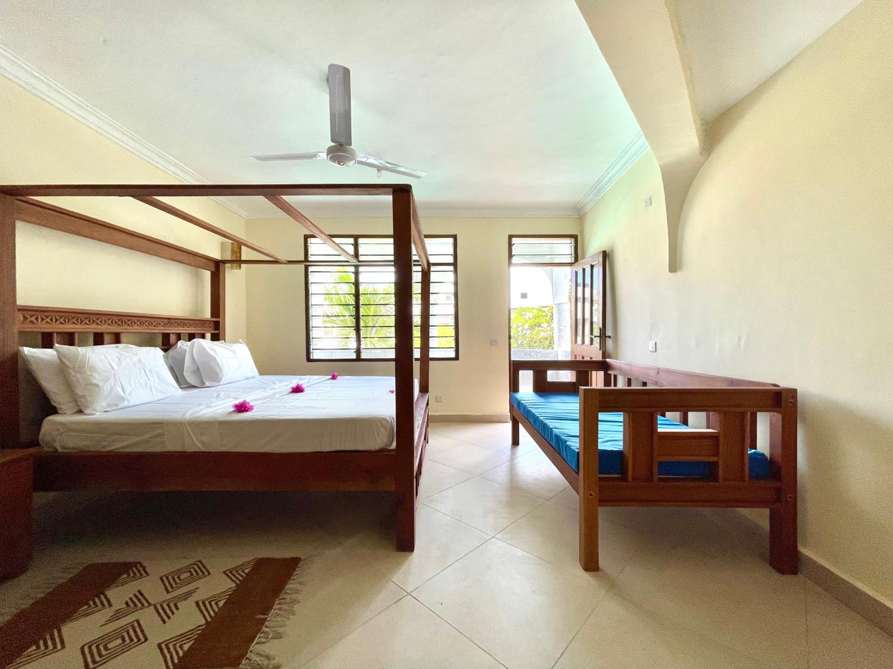 Silver Coral Apartments Malindi