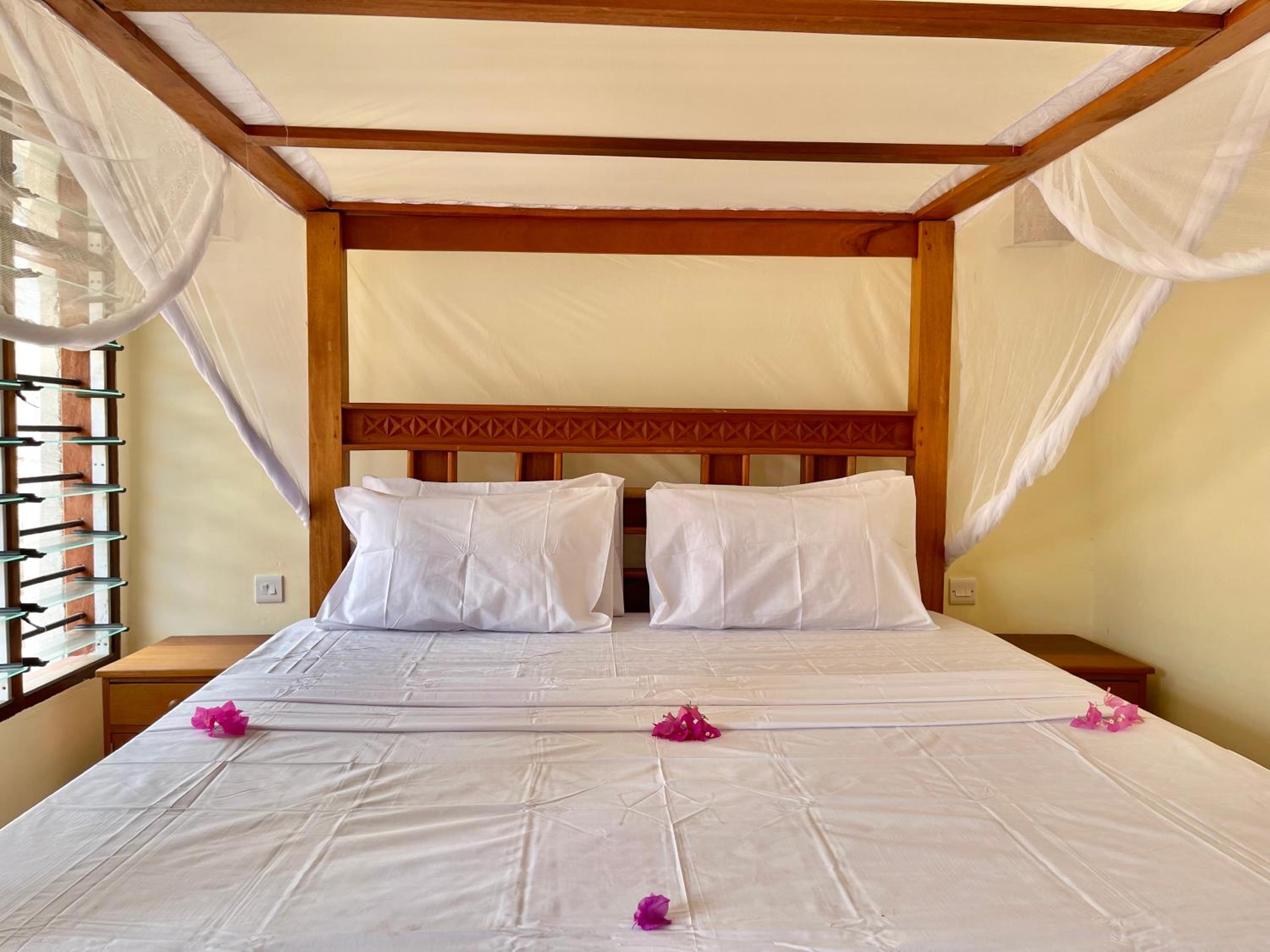 Silver Coral Apartments Malindi