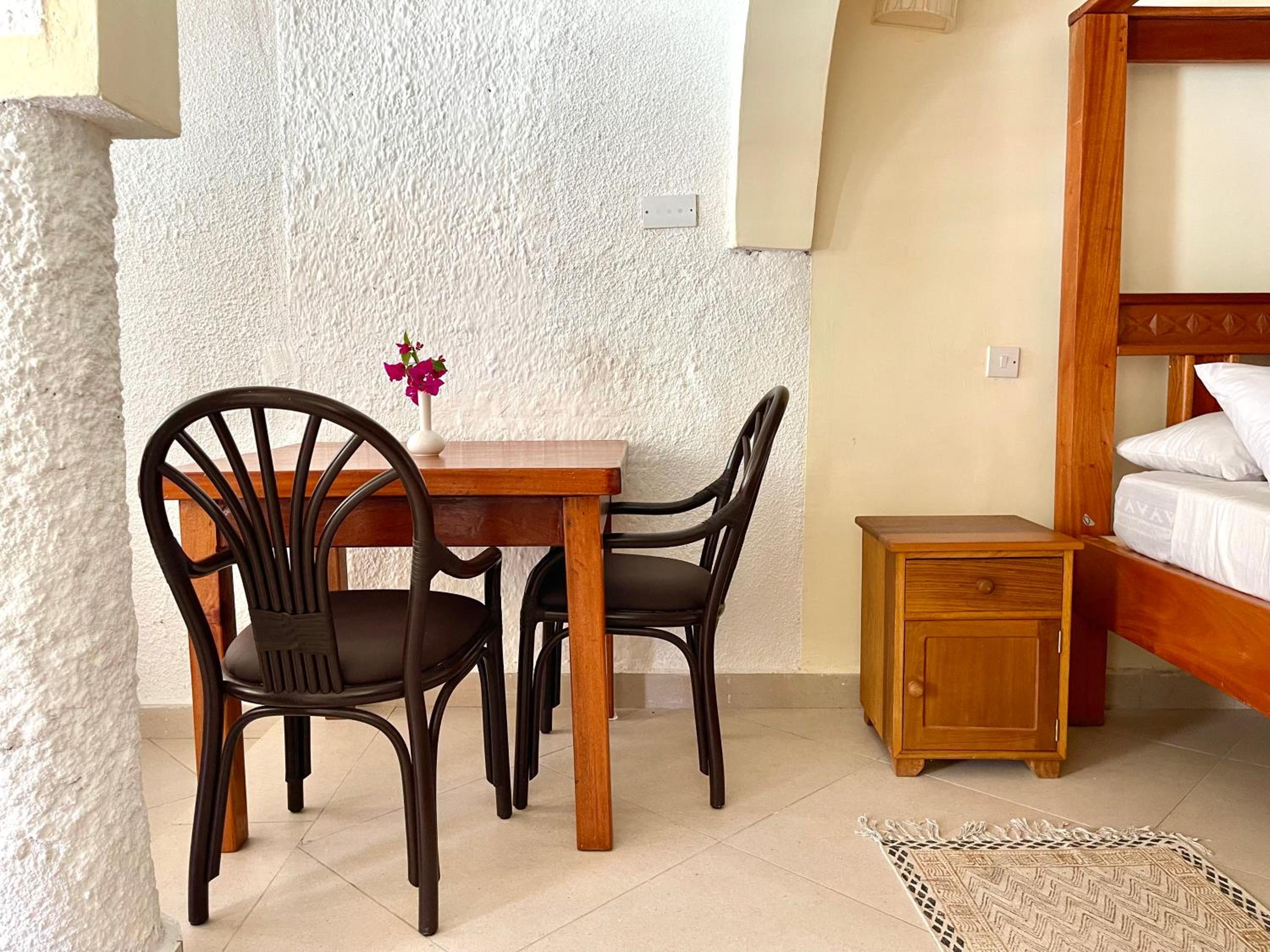 Silver Coral Apartments Malindi